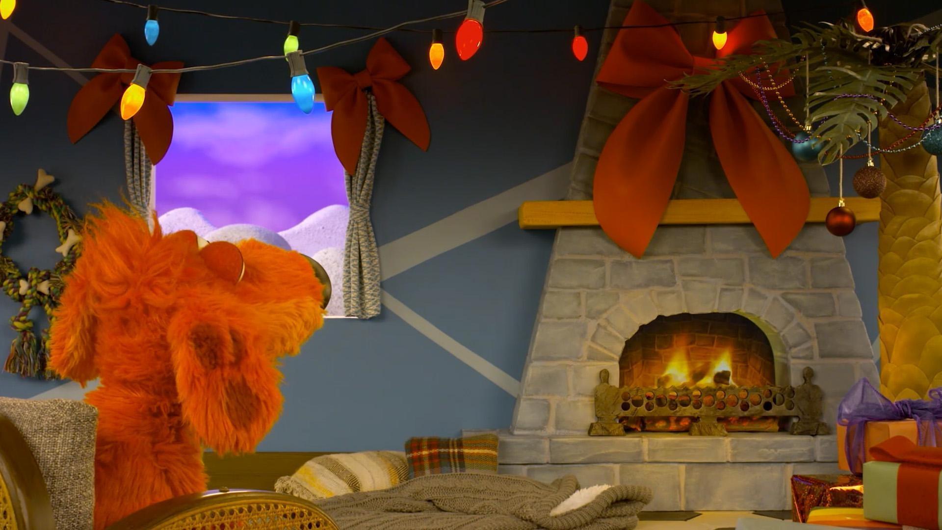 Cozy up with Donkey Hodie and pals as they stop by Bob Dog's house for holiday fun.