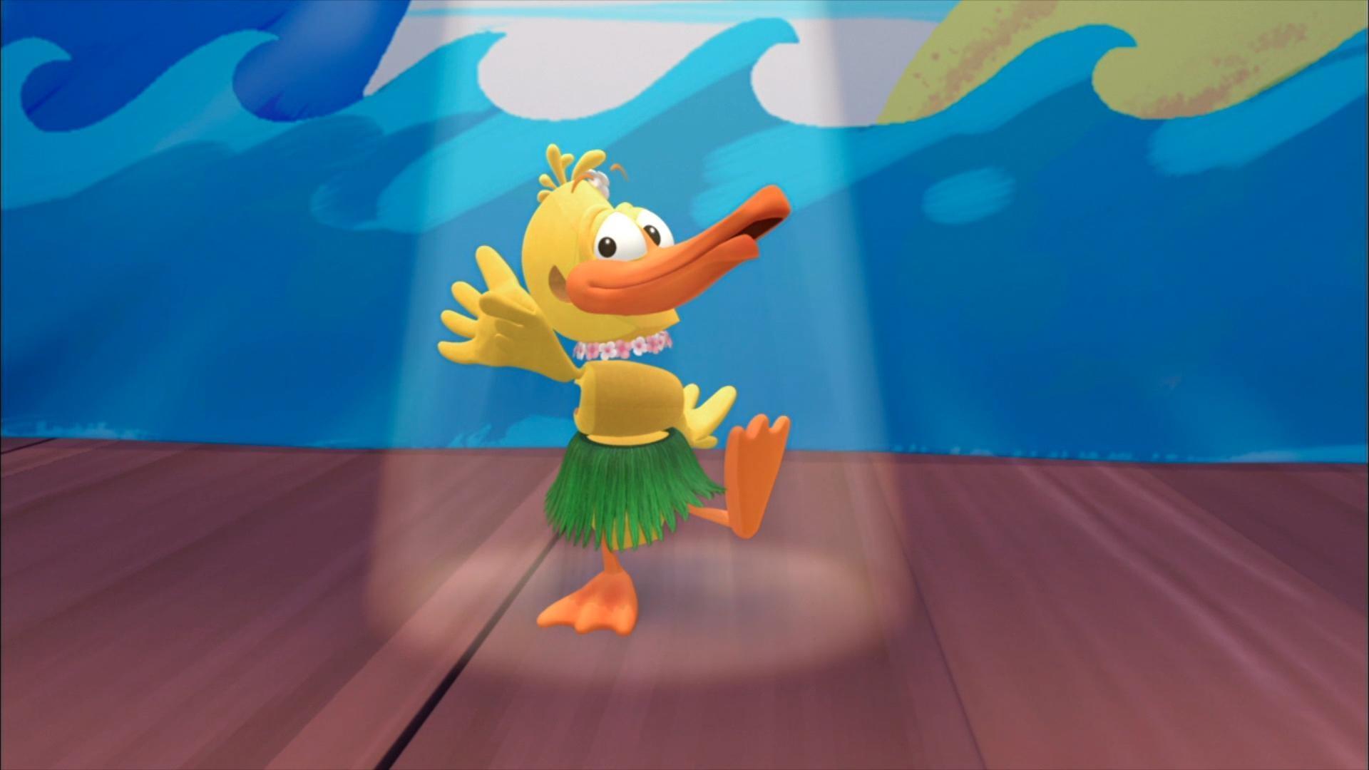 Duck wants to look terrific for his portrait. / Duck gets a case of stage fright.