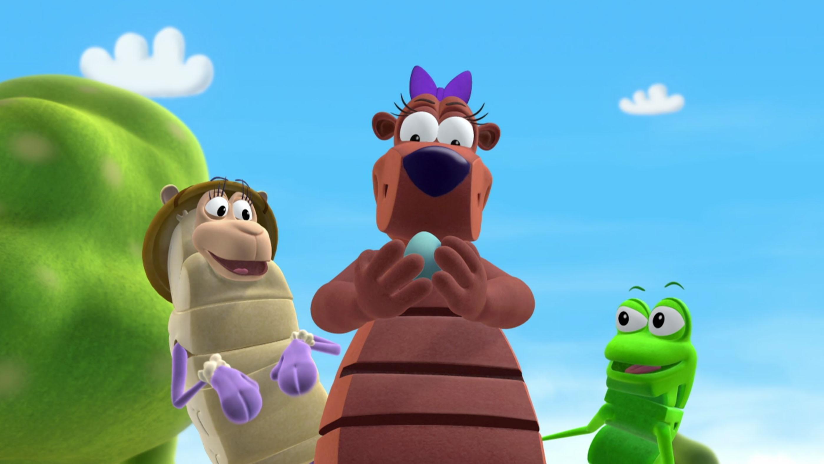 Bear, Sheep, and Frog find an egg.